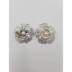 Sarah Coventry Signed VTG Clip Earrings Silver Tone Faux Pearl Pinwheel Flower